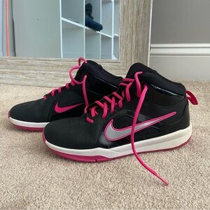 Nike Pink/Black Women’s Basketball Shoes Size 7Y Lightly Used